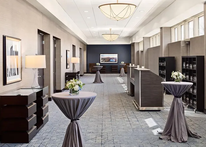 Courtyard By Marriott Minneapolis Downtown