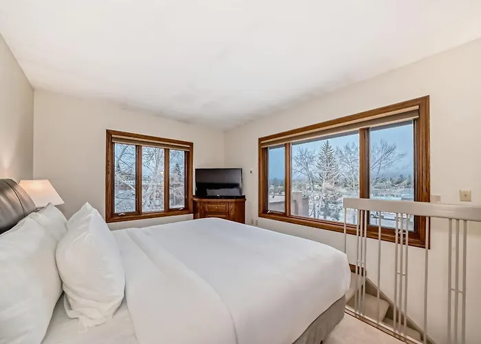 Jasper Inn & Suites By Innhotels