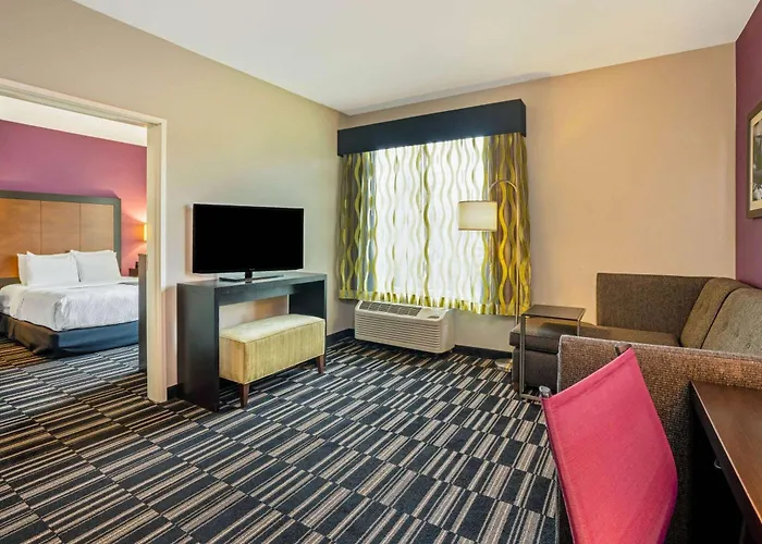 Tumwater Hotels
