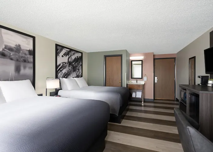 Cut Bank Hotels