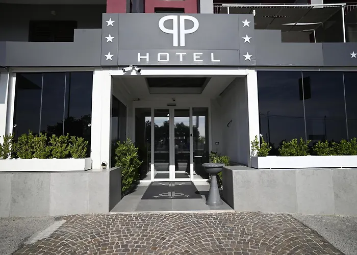 Pozzuoli Hotels