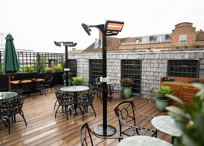Farnham (Surrey) City Center Hotels