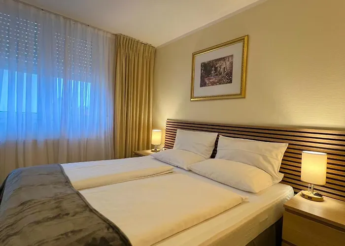 Hotels in Stockstadt am Main
