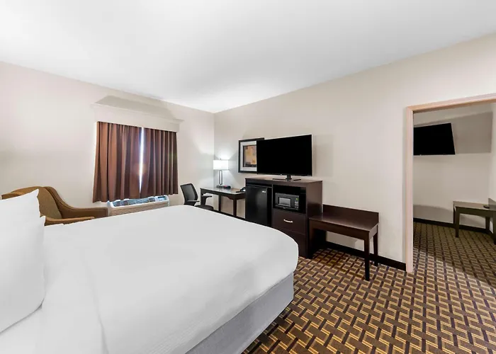 Ardmore City Center Hotels