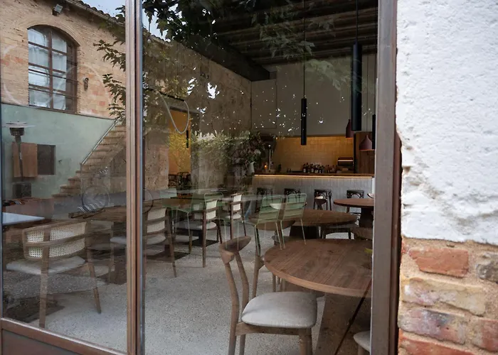 Bed and Breakfast Flora Banyoles