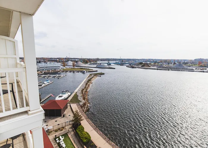 The Inn At Harbor Shores Saint Joseph