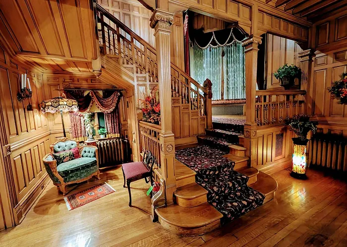 Alexander Mansion Bed And Breakfast Winona