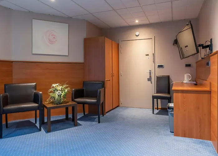 Hotels in Menen