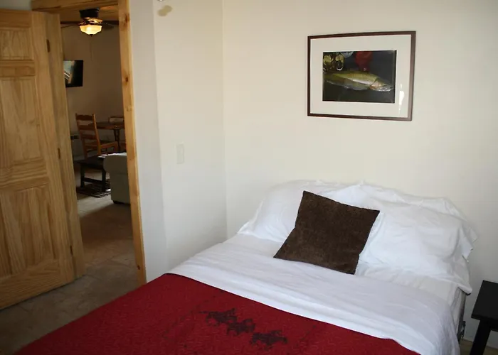 The Historic Wapiti Lodge