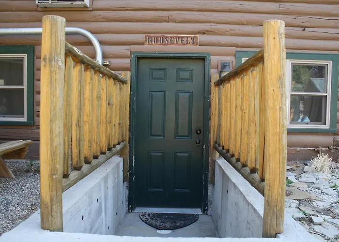 The Historic Wapiti Lodge