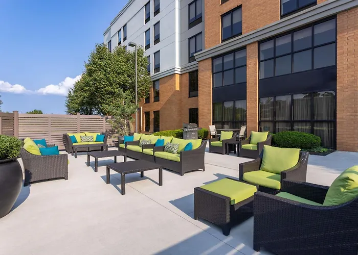 Phoenixville Hotels