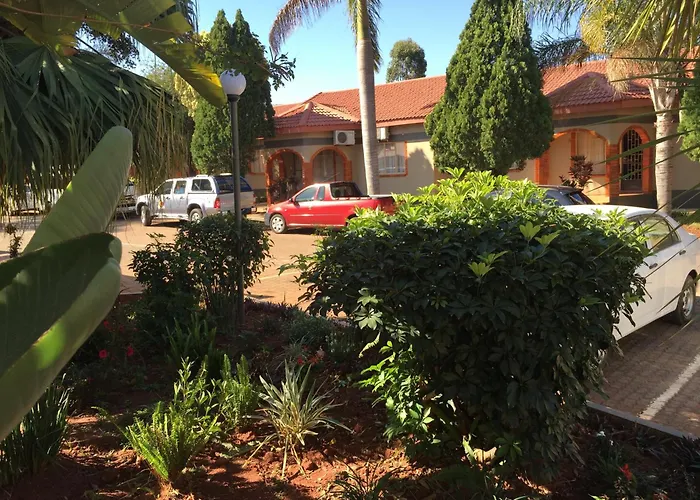 Bethel Court Vineyard Hotel