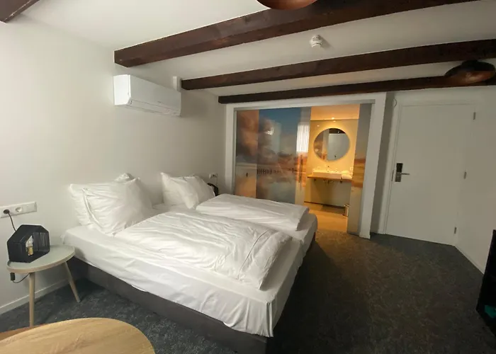 Franeker Hotels