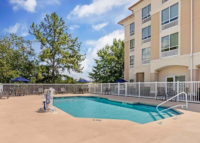 Comfort Suites Valdosta Mall Area