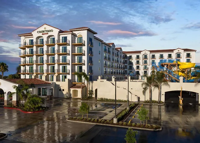 Courtyard By Marriott Anaheim Theme Park Entrance Hotel
