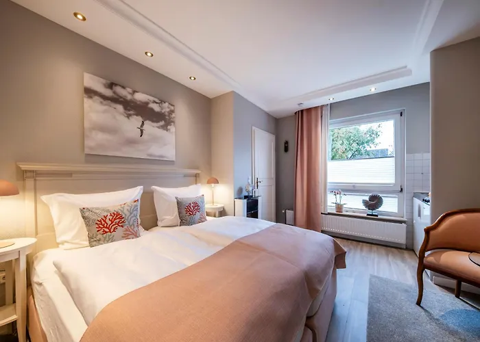Hotels in Strande