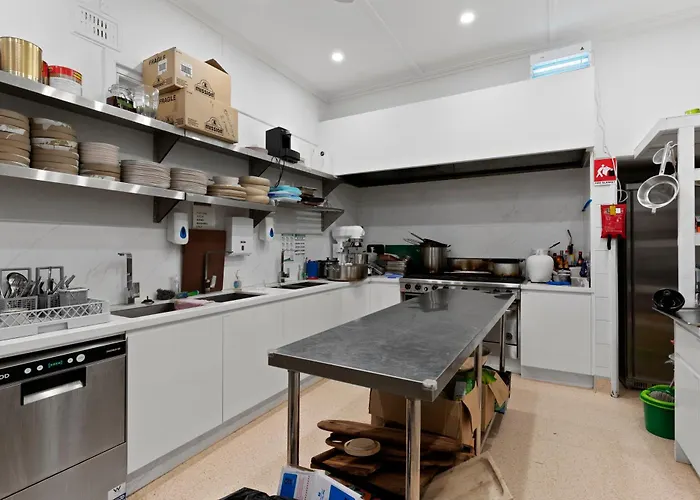 Leura Hotels