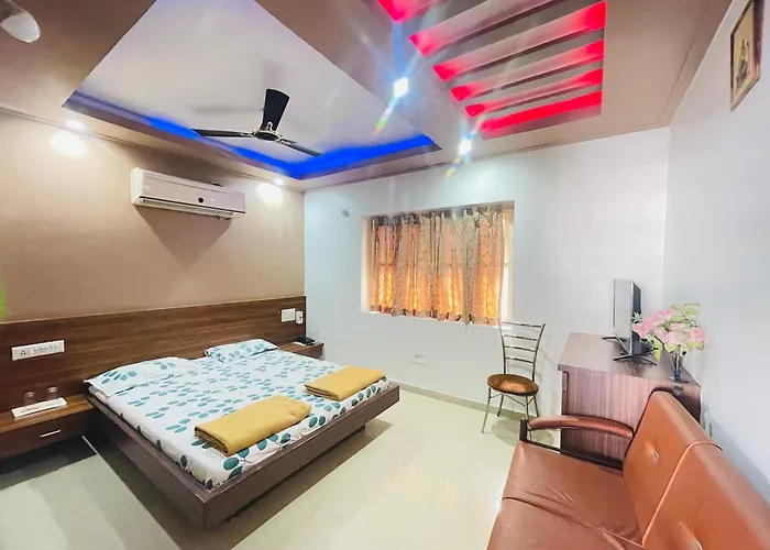 Hotel Rajdhani And Guest House Gujarat - Best Family Hotel In Halol Near Pavagadh And Halol Gidc