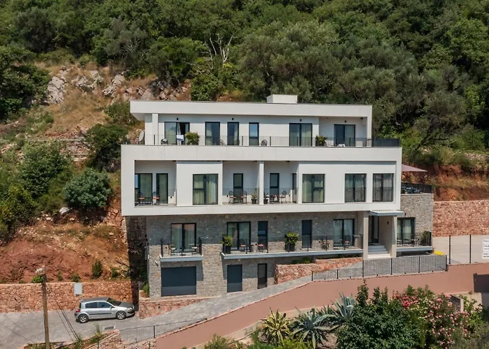 Hotels in Petrovac na moru