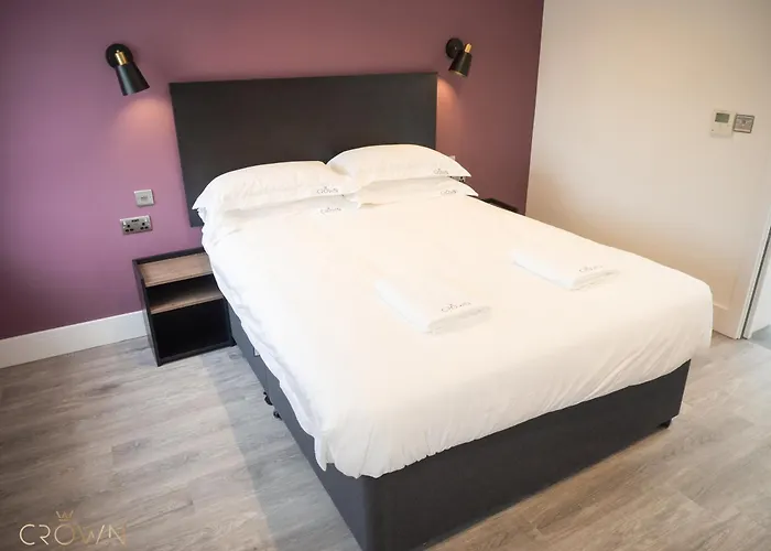 Crown Hotel