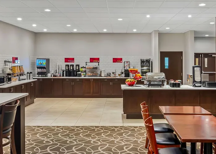 Pitt Meadows Hotels
