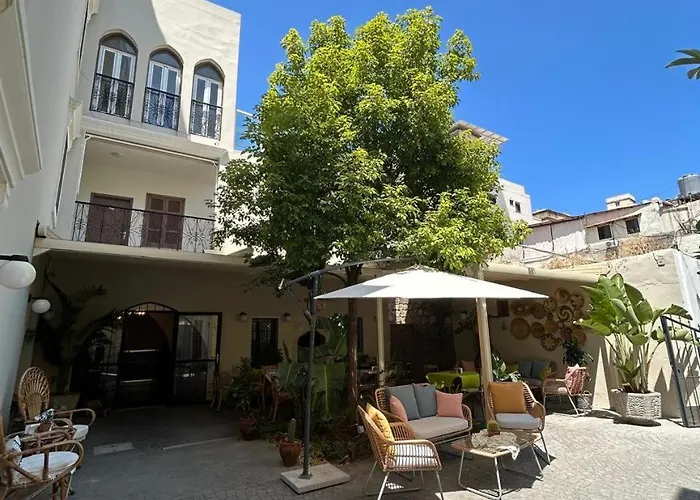 Victoria Boutique Hotel