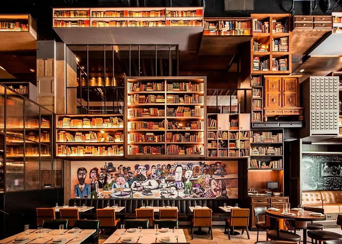 Hotel Emc2, Autograph Collection Chicago