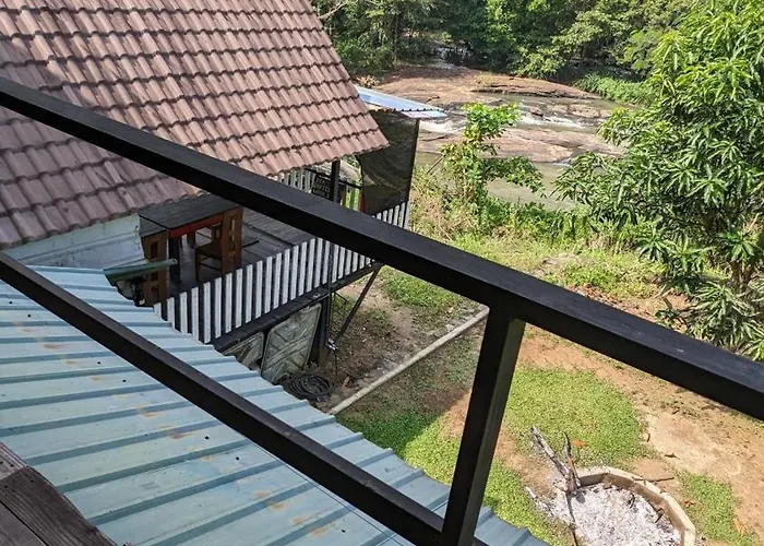 Hornbill River Cottage Udawalwa