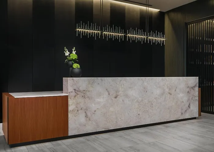 Paradise Valley Hotels