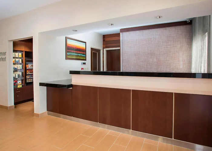 Wingate By Wyndham Oshkosh Hotel