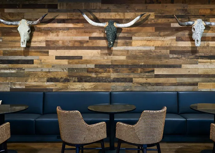 Renaissance Austin Hotel