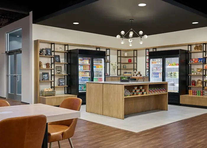 Delta Hotels By Marriott Milwaukee Northwest Menomonee Falls