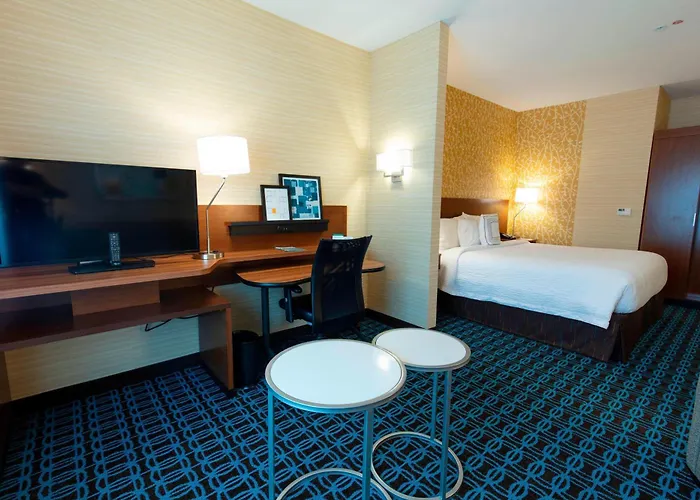 Fairfield Inn & Suites By Marriott Atlanta Woodstock