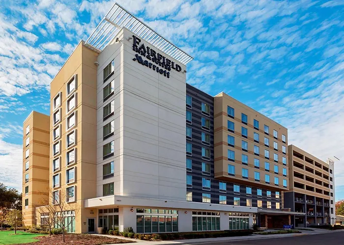 Fairfield Inn & Suites By Marriott Savannah Midtown