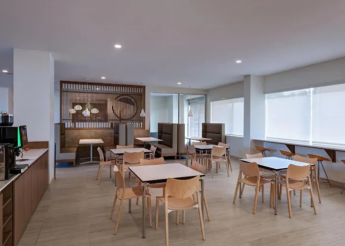 Spring Valley Hotels