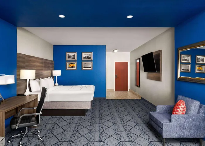 La Quinta By Wyndham Denton - University Drive