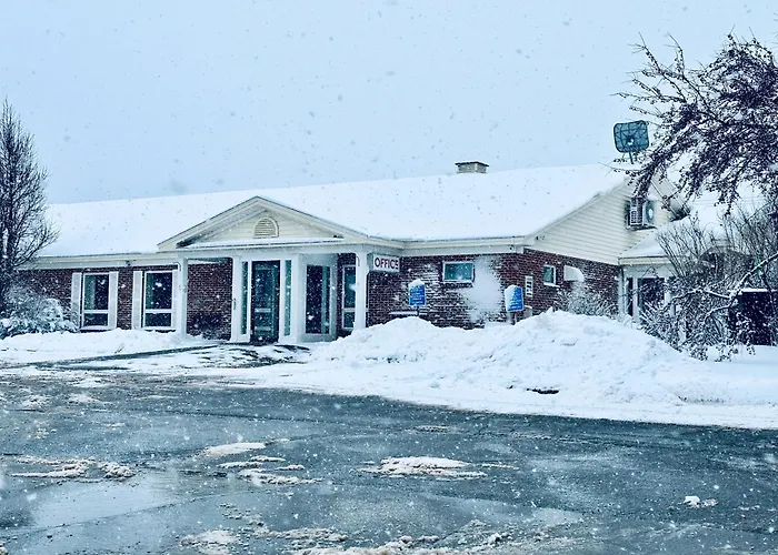 Ivey'S Motor Lodge Houlton