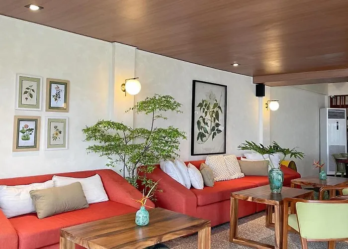 Natalna Boutique Home