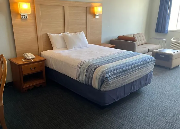 Williamsburg Hotels
