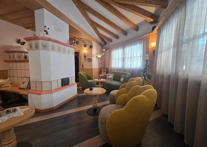 Hotel Azola Canazei
