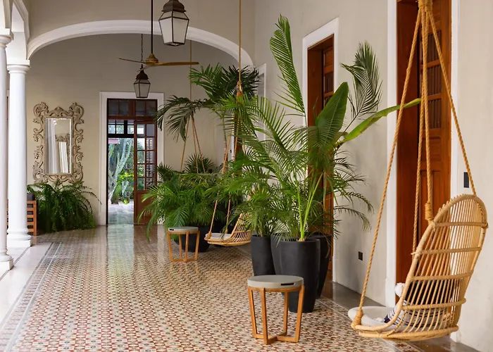 Decu Downtown Hotel Merida