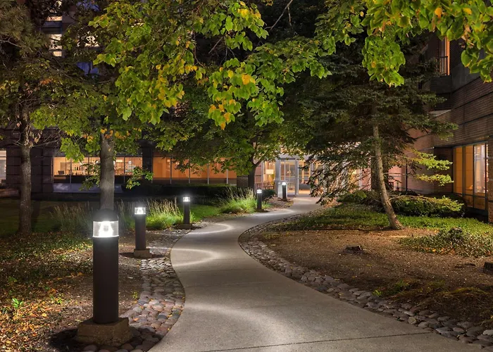 Downers Grove Hotels