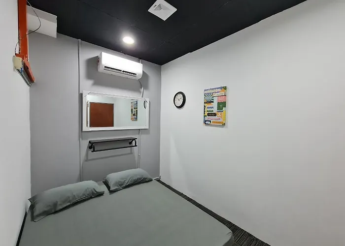 Ayden Hostel Airport Transit - Klia