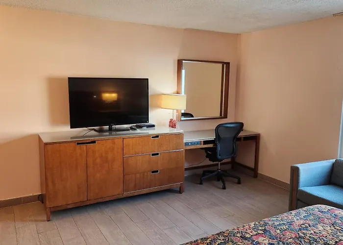Royal Century Hotel At Lax Inglewood