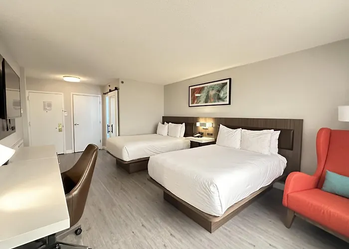 Wyndham Garden Norfolk Downtown Hotel