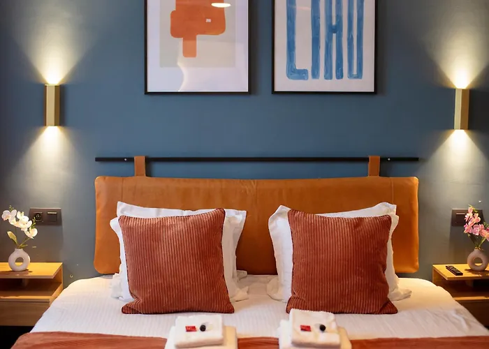 Gillis Eight Guest Rooms By Romy&Travis