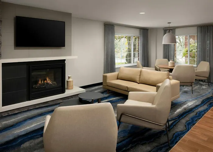 Lake Oswego Hotels