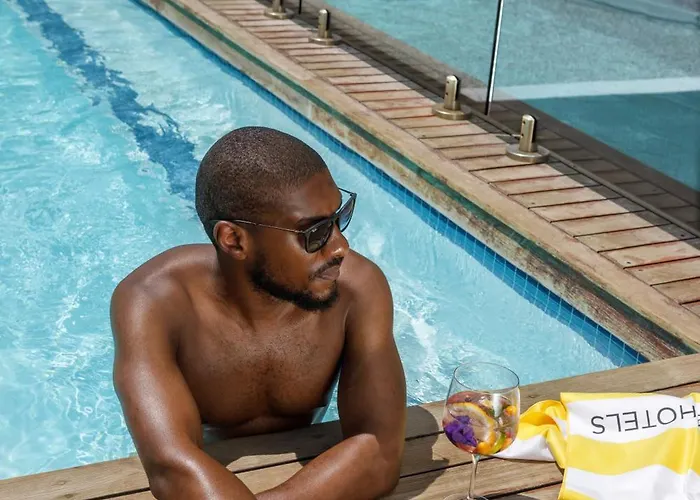 Home Suite Hotels Rosebank