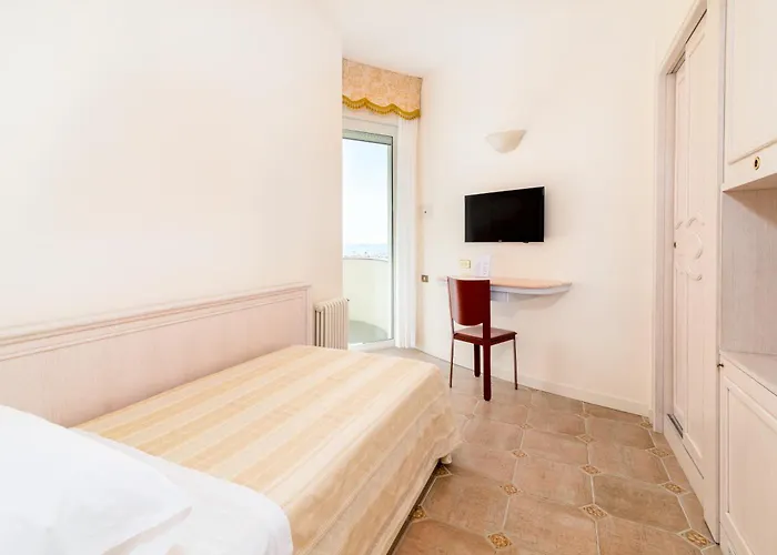 Universal Hotel