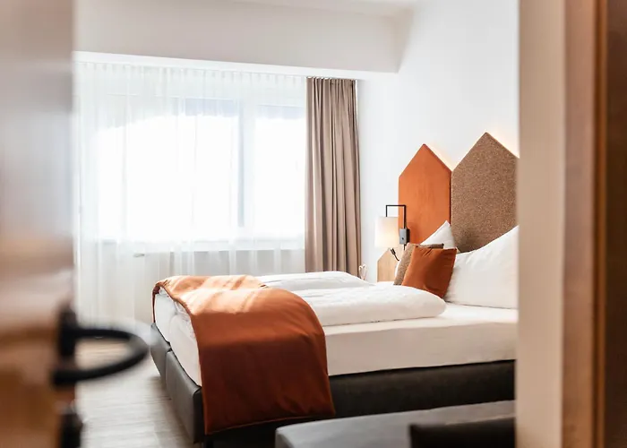 Hotels in Döbriach